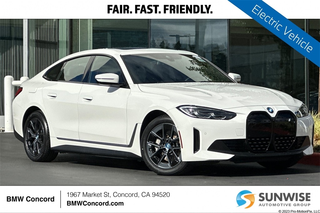 2023 BMW i4 35's photo