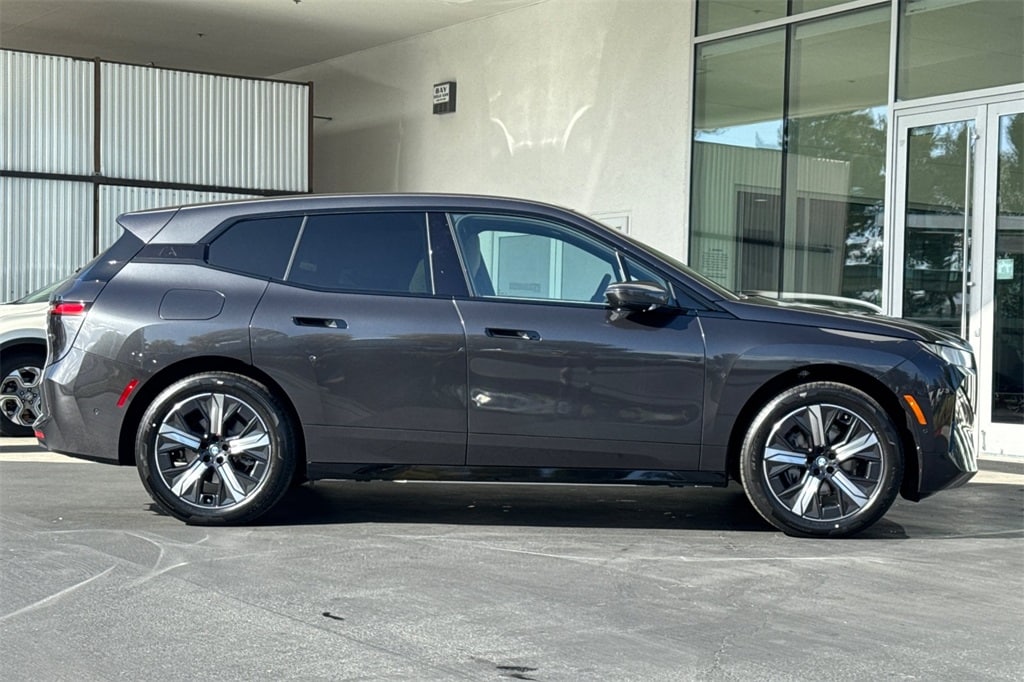 New 2026 BMW iX xDrive45 SUV