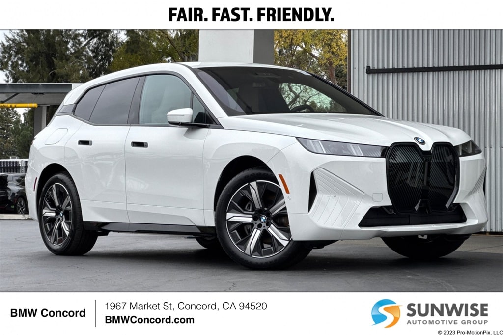 2026 BMW iX 45's photo