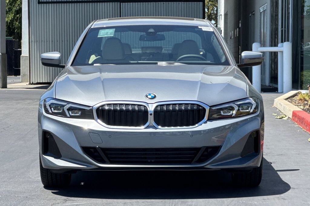 New 2026 BMW 330i Sedan