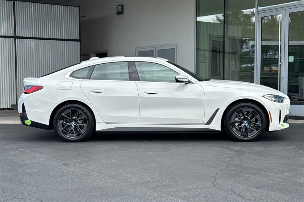 2023 Bmw i4 eDrive35 photo 3