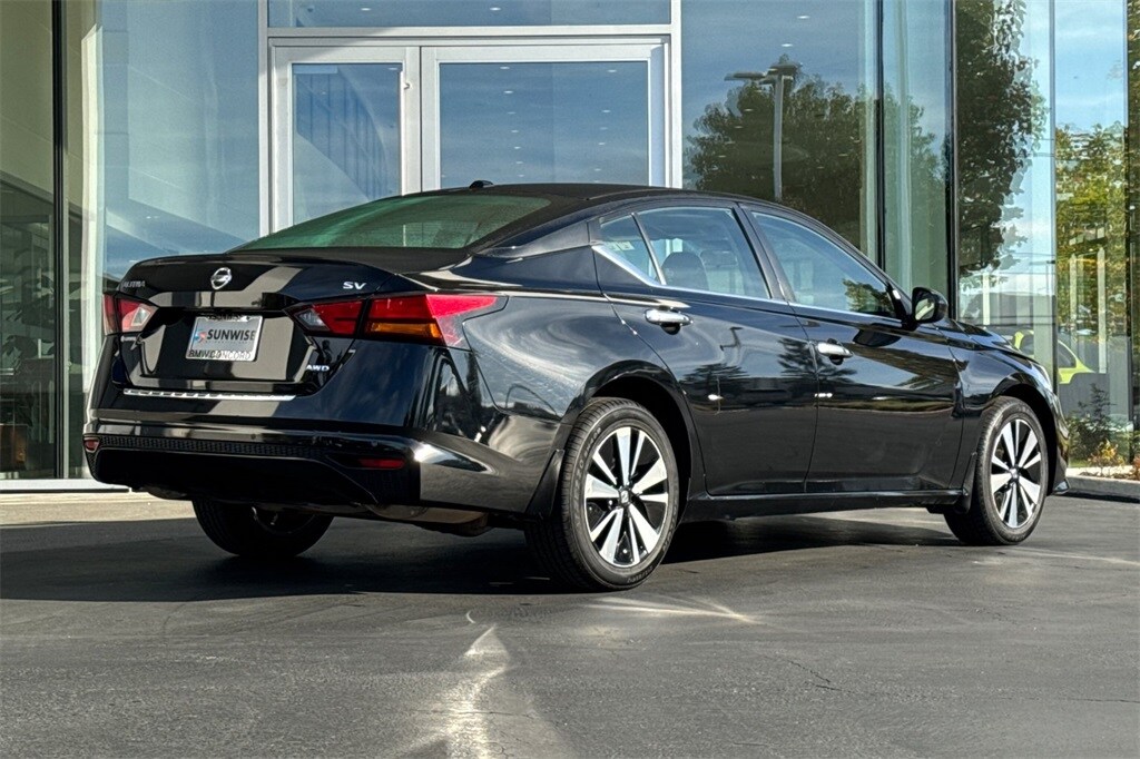 2022 Nissan Altima 2.5 SV photo 4