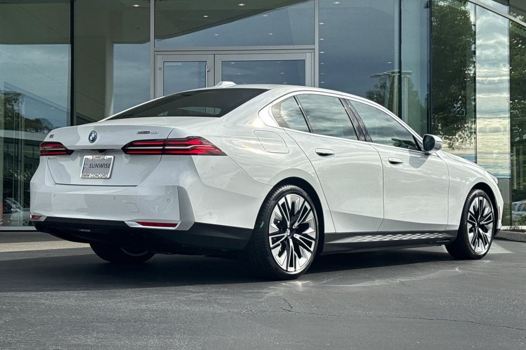 New 2027 BMW i5 eDrive40 Sedan