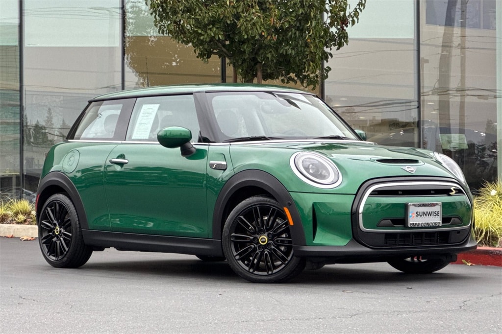 Used 2024 MINI Hardtop 2 Door SE with VIN WMW13DJ02R2V03383 for sale in Concord, CA