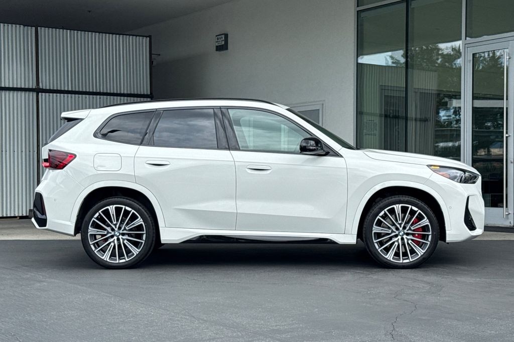 New 2026 BMW X1 xDrive28i SUV