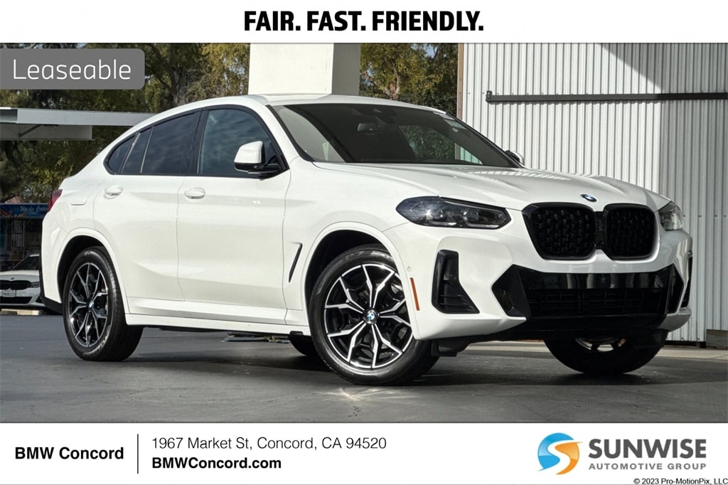 2025 BMW X4 30i's photo