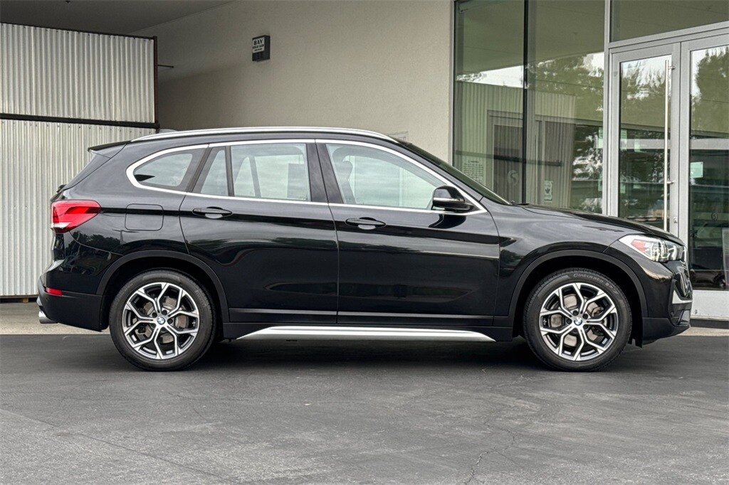 2021 Bmw X1 XDrive28i photo 3