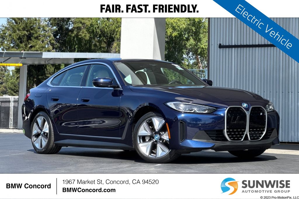 2023 BMW i4 eDrive35's photo
