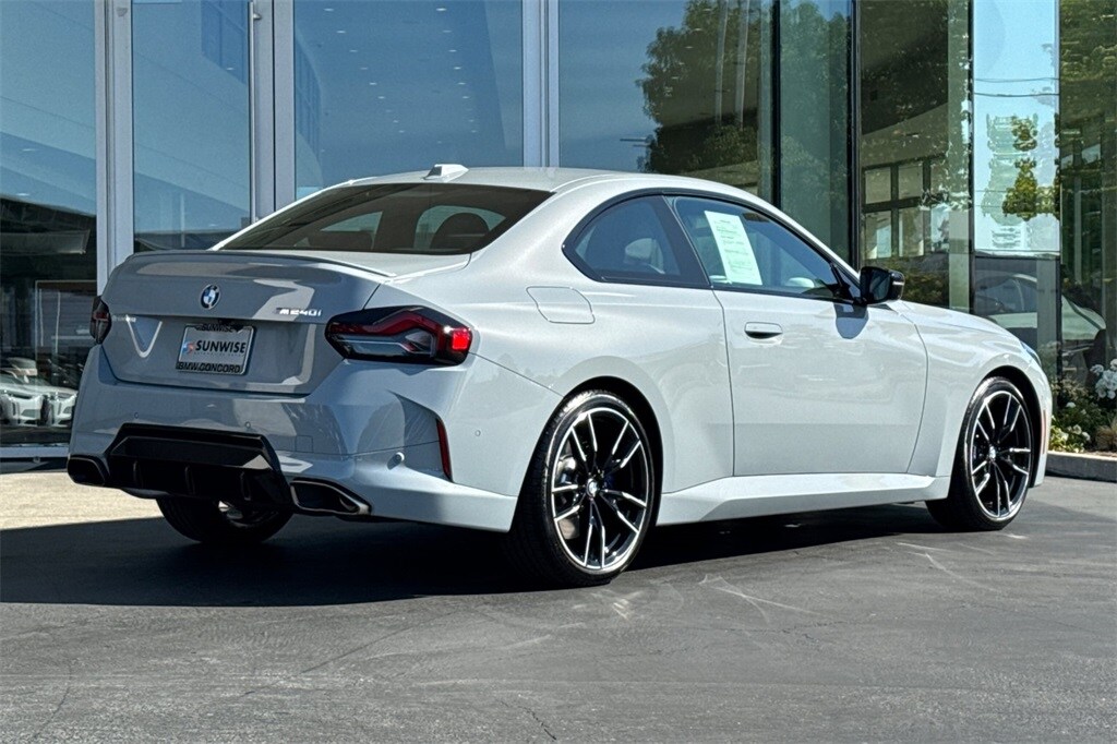 2025 Bmw M240i photo 3