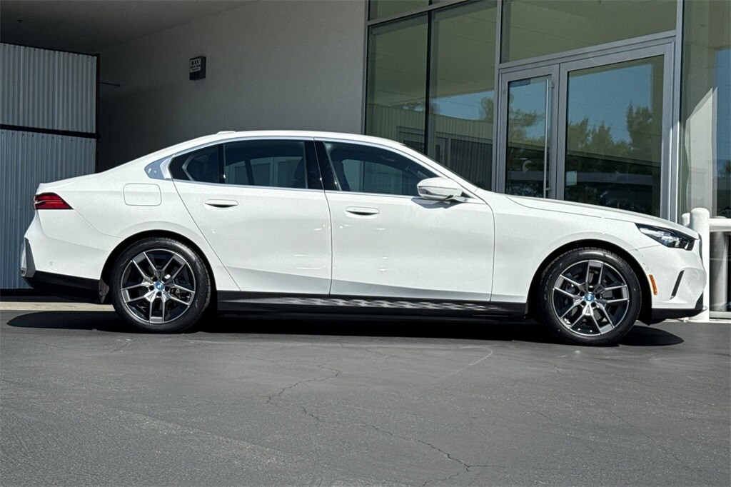 2024 Bmw i5 eDrive40 photo 3