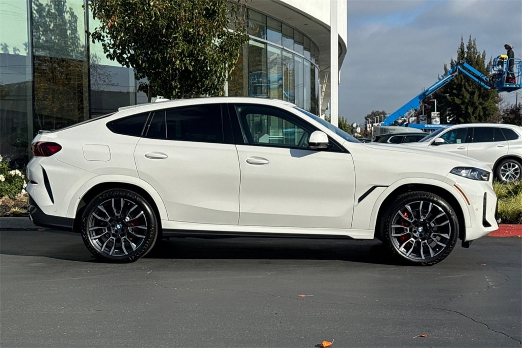 New 2026 BMW X6 xDrive40i SUV