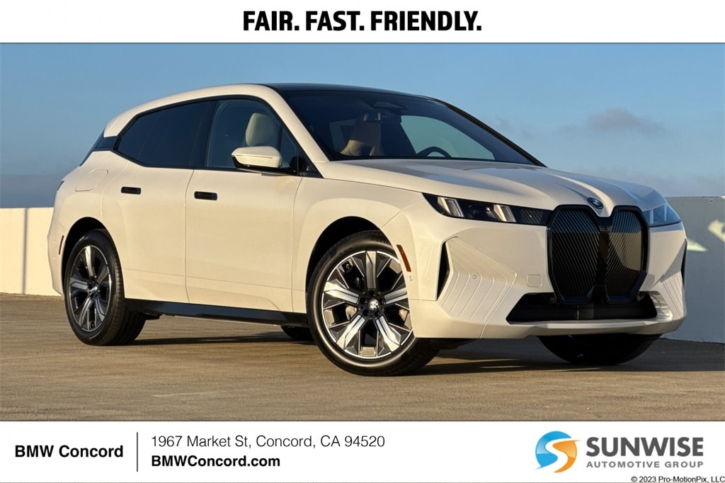 2026 BMW iX 45's photo