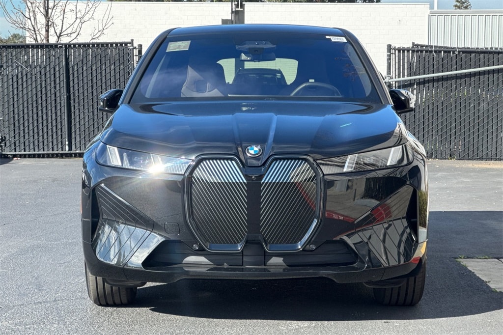 New 2026 BMW iX xDrive60 SUV