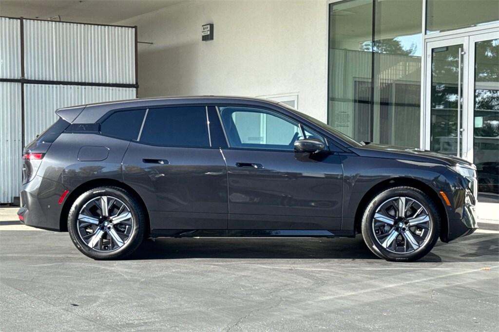 New 2026 BMW iX xDrive45 SUV