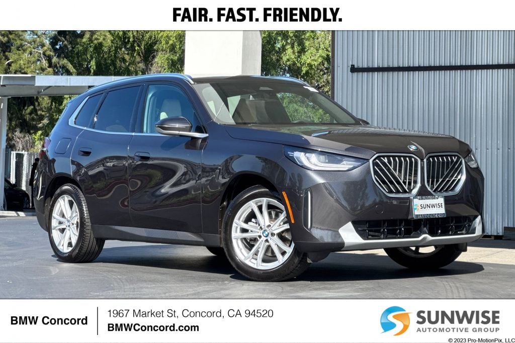 2025 BMW X3 30 XDRIVE's photo