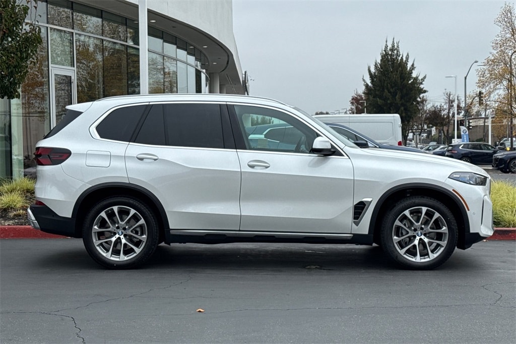 New 2026 BMW X5 xDrive40i SUV