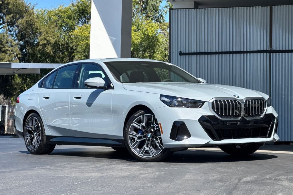 New 2027 BMW 530i 530i Sedan