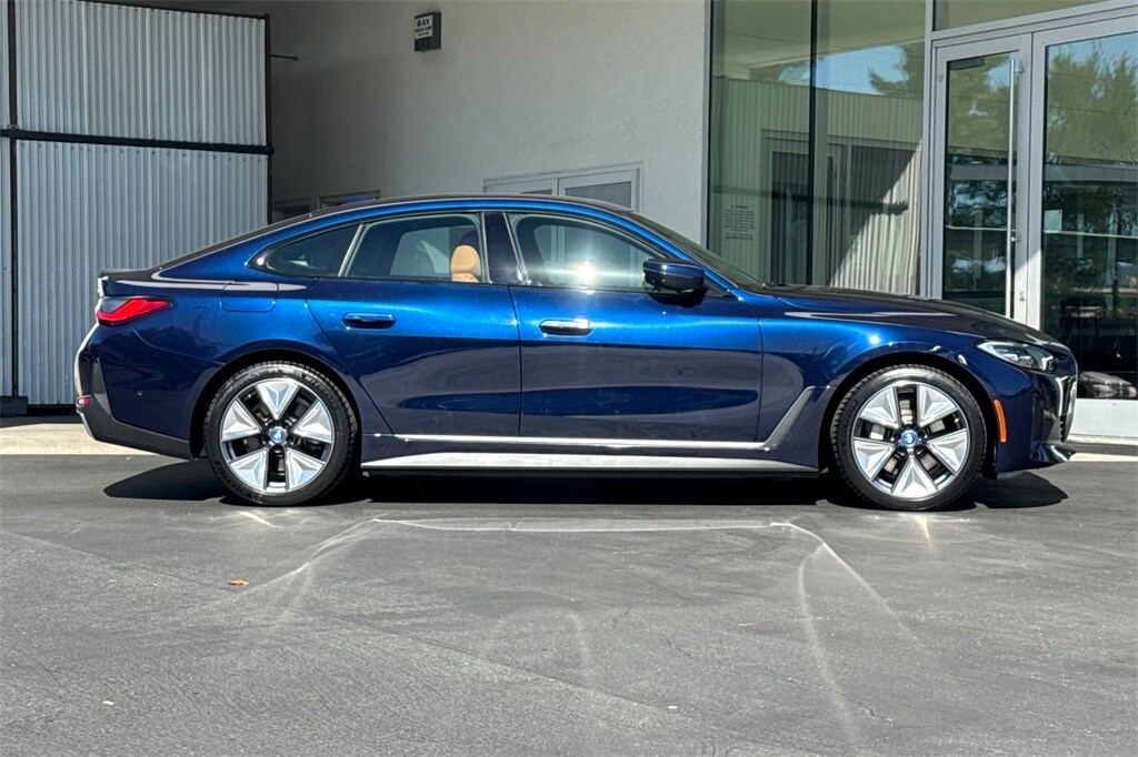 2023 Bmw i4 eDrive35 photo 3