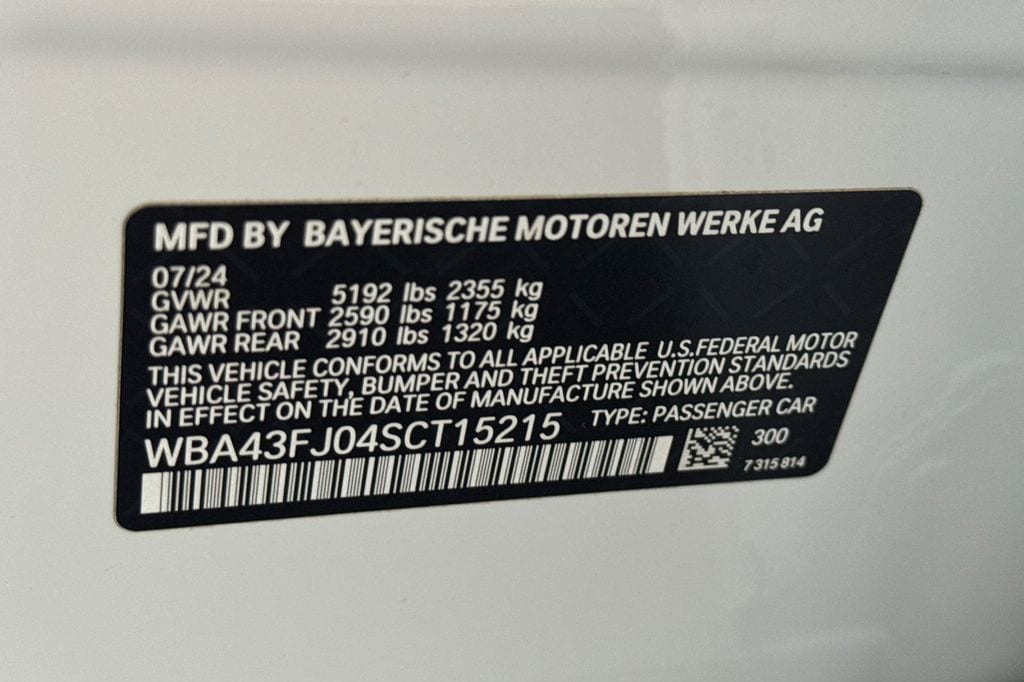 2025 BMW 5 Series 530i - Photo 36
