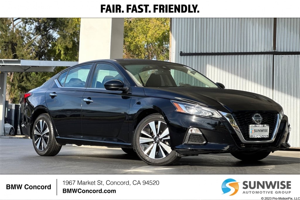 Used 2022 Nissan Altima 2.5 SV Sedan