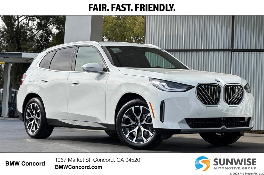 2026 BMW X3 30's photo