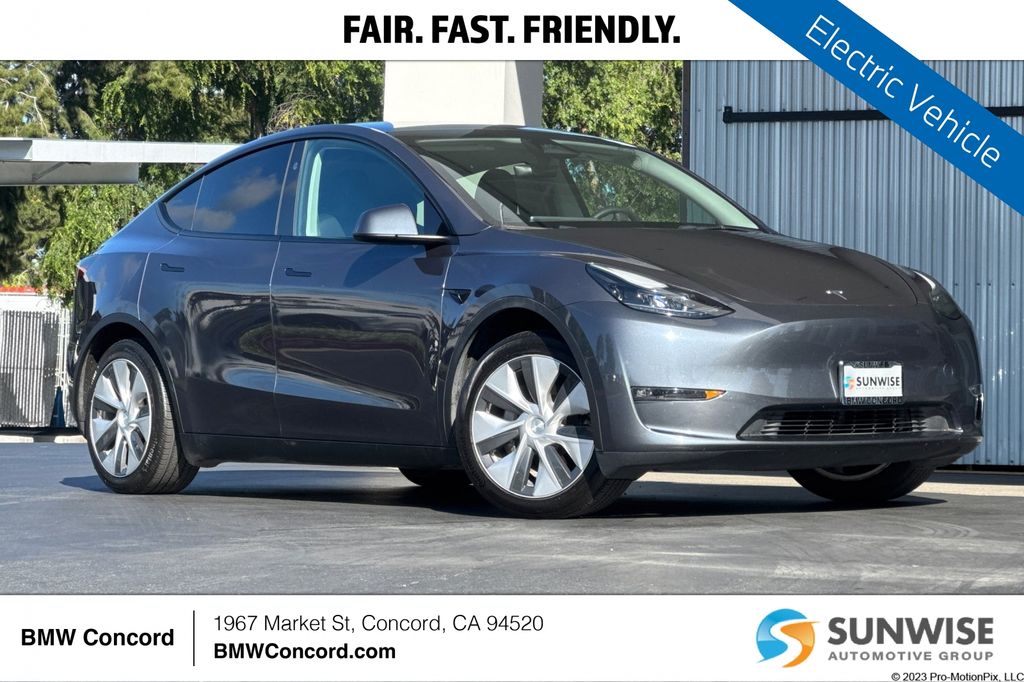 2023 Tesla Model Y Long Range Dual Motor All-Wheel Drive's photo