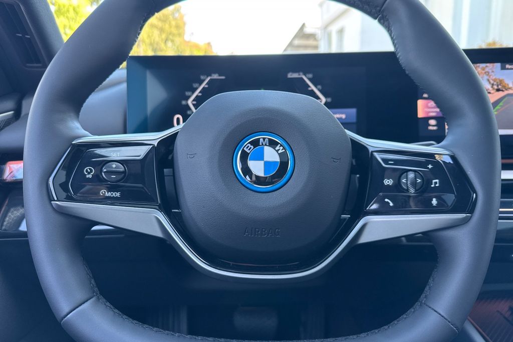 2024 BMW i5 40 - Photo 27