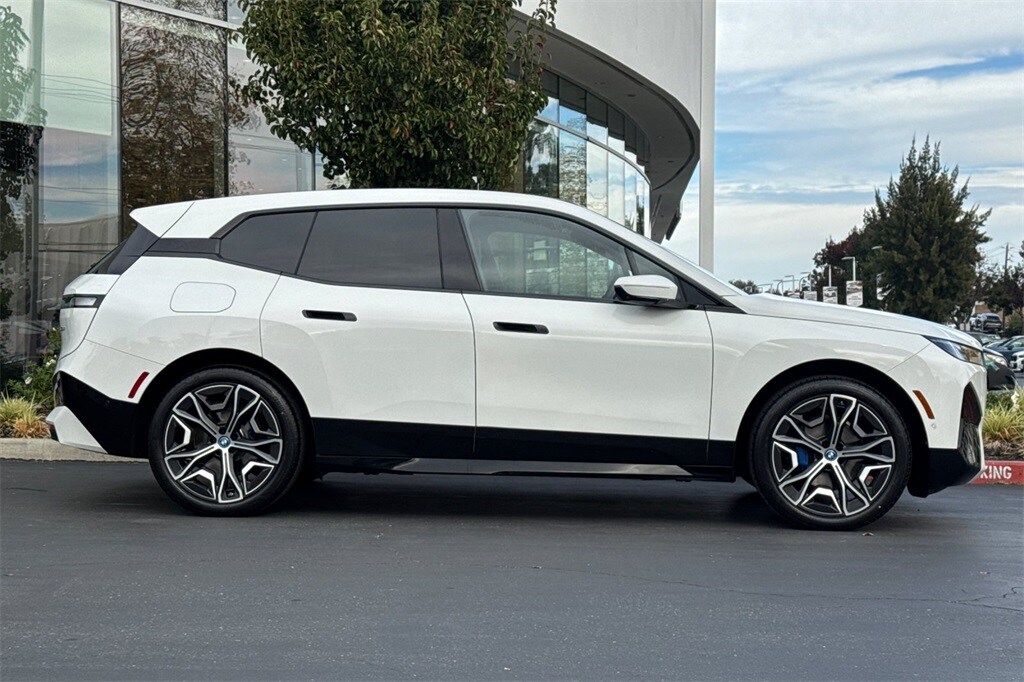 2024 Bmw iX photo 3