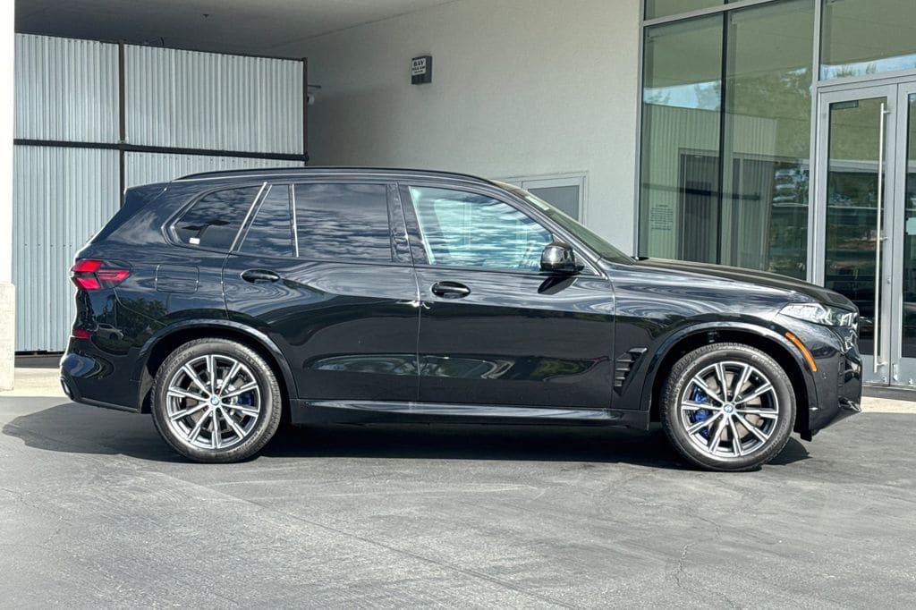 New 2026 BMW X5 PHEV xDrive50e SUV