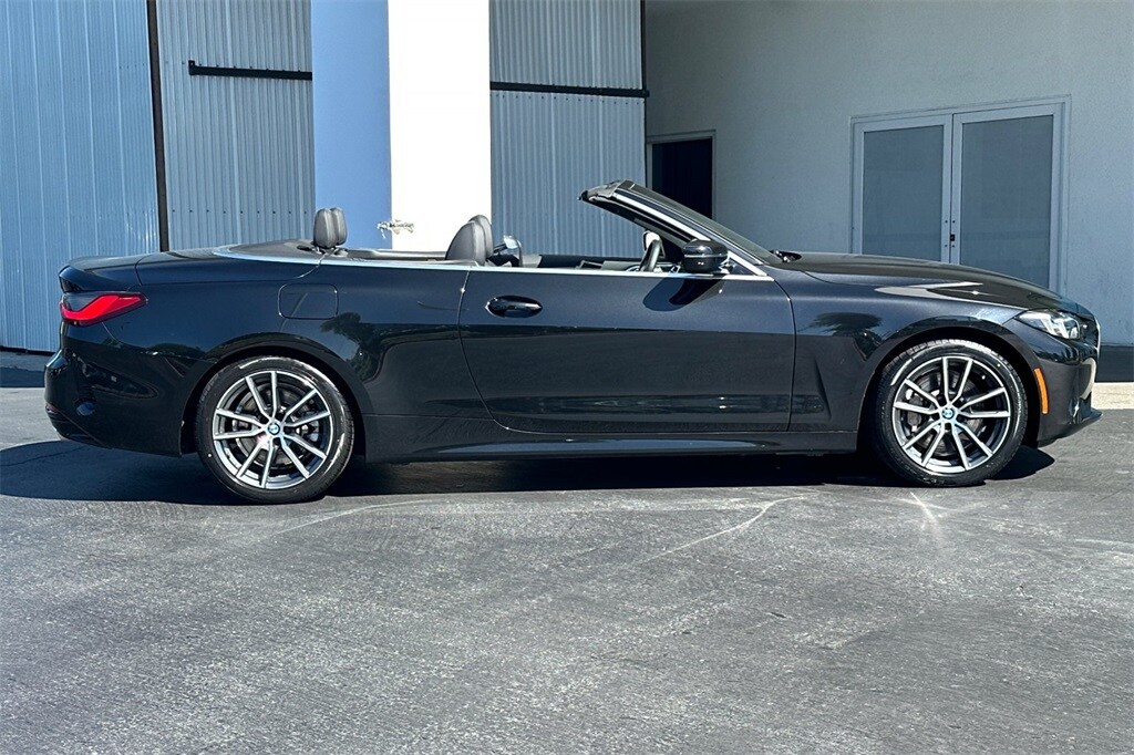 2025 Bmw 430i Convertible photo 3