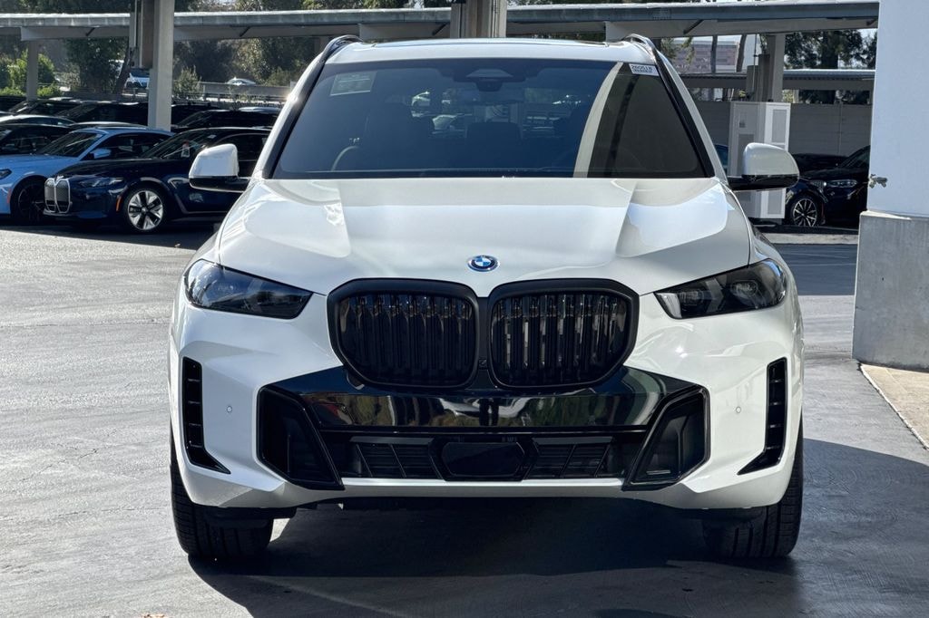New 2026 BMW X5 PHEV xDrive50e SUV