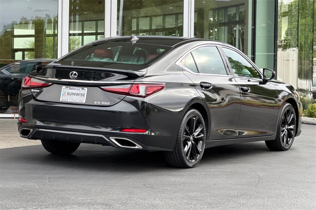 2022 Lexus ES 350 F SPORT photo 4