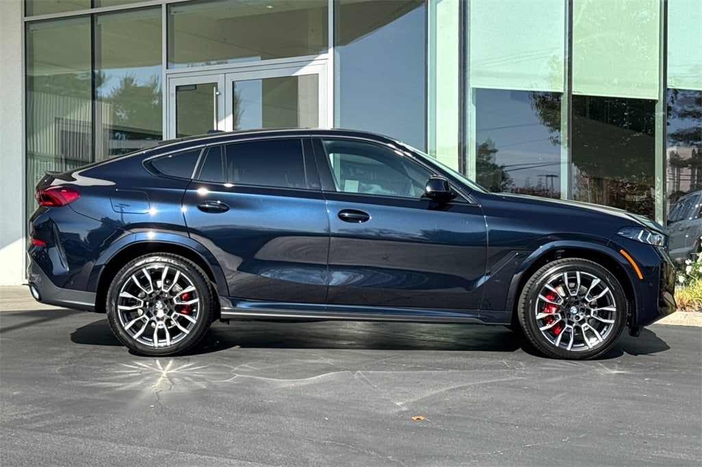 New 2026 BMW X6 xDrive40i SUV
