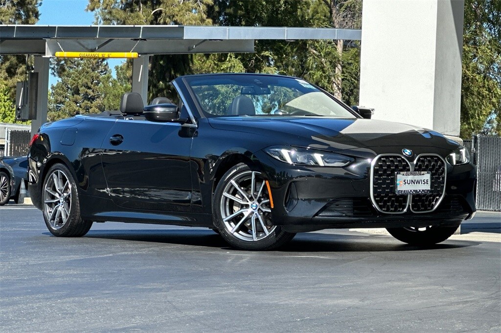 2025 Bmw 430i Convertible photo 2