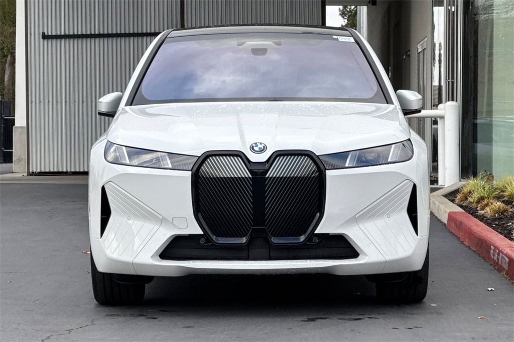 New 2026 BMW iX xDrive60 SUV