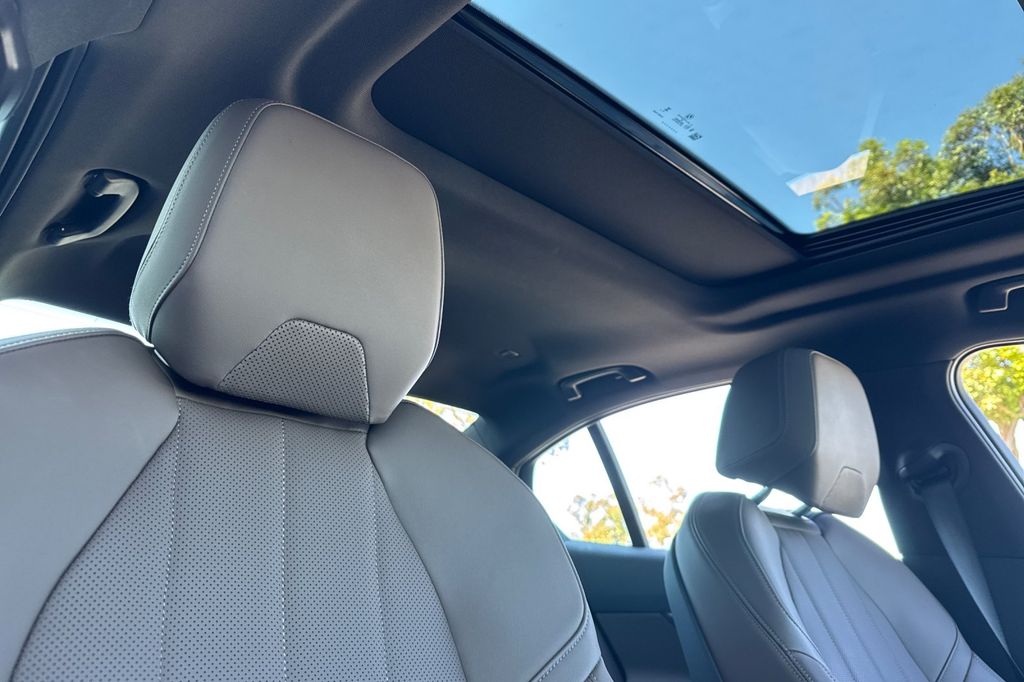 2024 BMW i5 40 - Photo 18