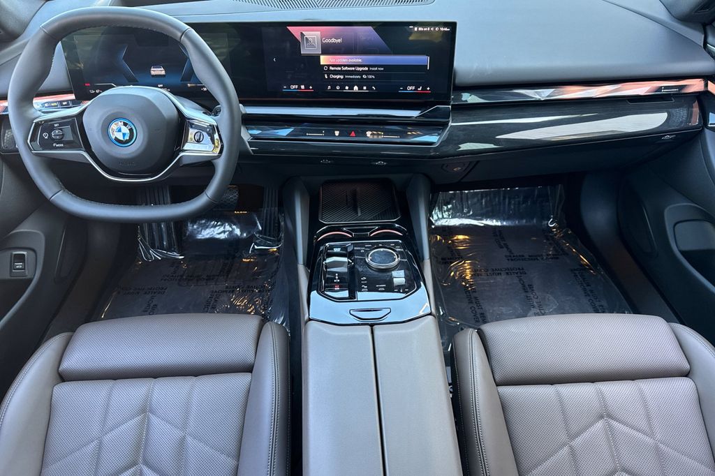 2024 BMW i5 40 - Photo 15
