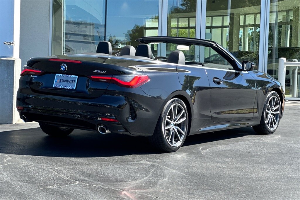 2025 Bmw 430i Convertible photo 4