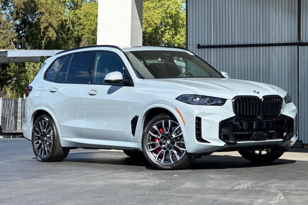New 2026 BMW X5 PHEV xDrive50e SUV