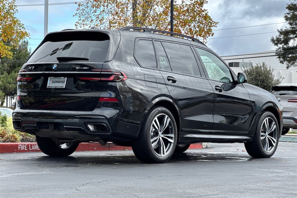 2025 Bmw X7 xDrive40i photo 2