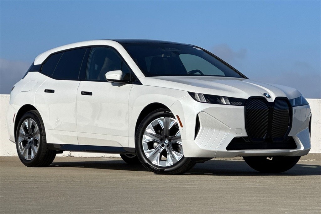 New 2026 BMW iX xDrive60 SUV