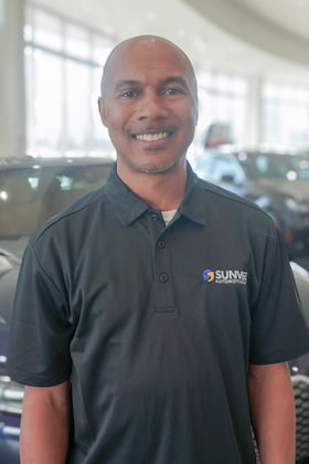 Staff member Maurice Perry from ID_f77eee344ac0