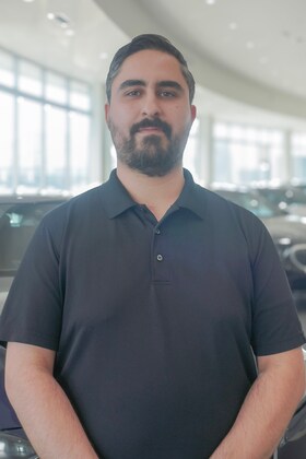 Staff member Parsia Keynejad from ID_f77eee344ac0