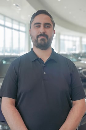 Staff member Parsia Keynejad from ID_f77eee344ac0