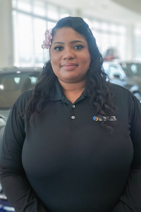 Staff member Vitia Riche from ID_6d37d8fe3cf1