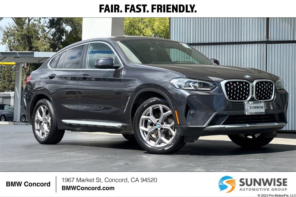 2023 BMW X4 30i's photo