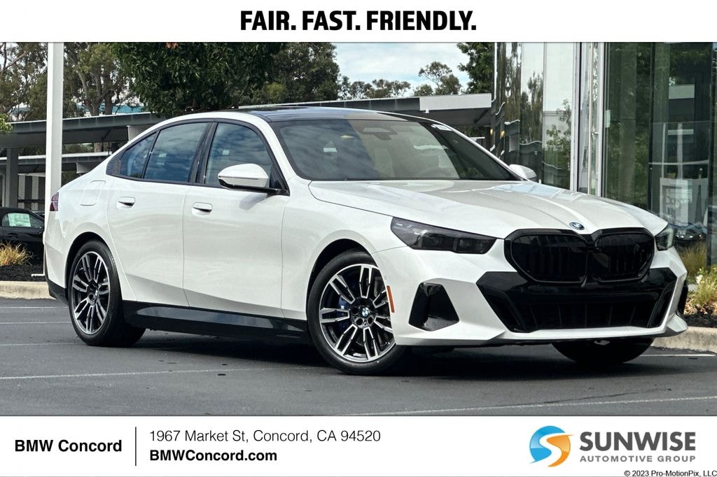 New 2027 BMW 550e xDrive Sedan