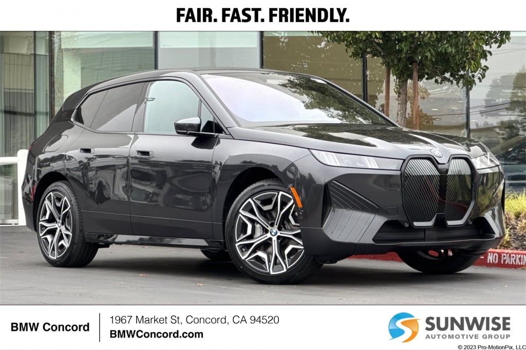 2026 BMW iX 45's photo