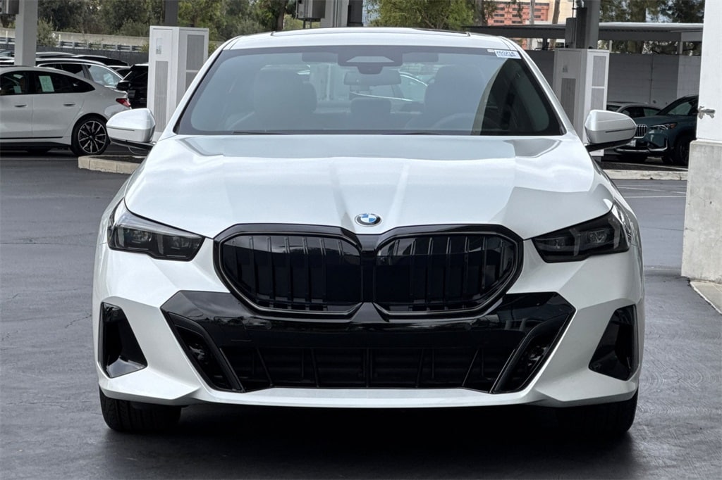 New 2026 BMW 540i xDrive Sedan