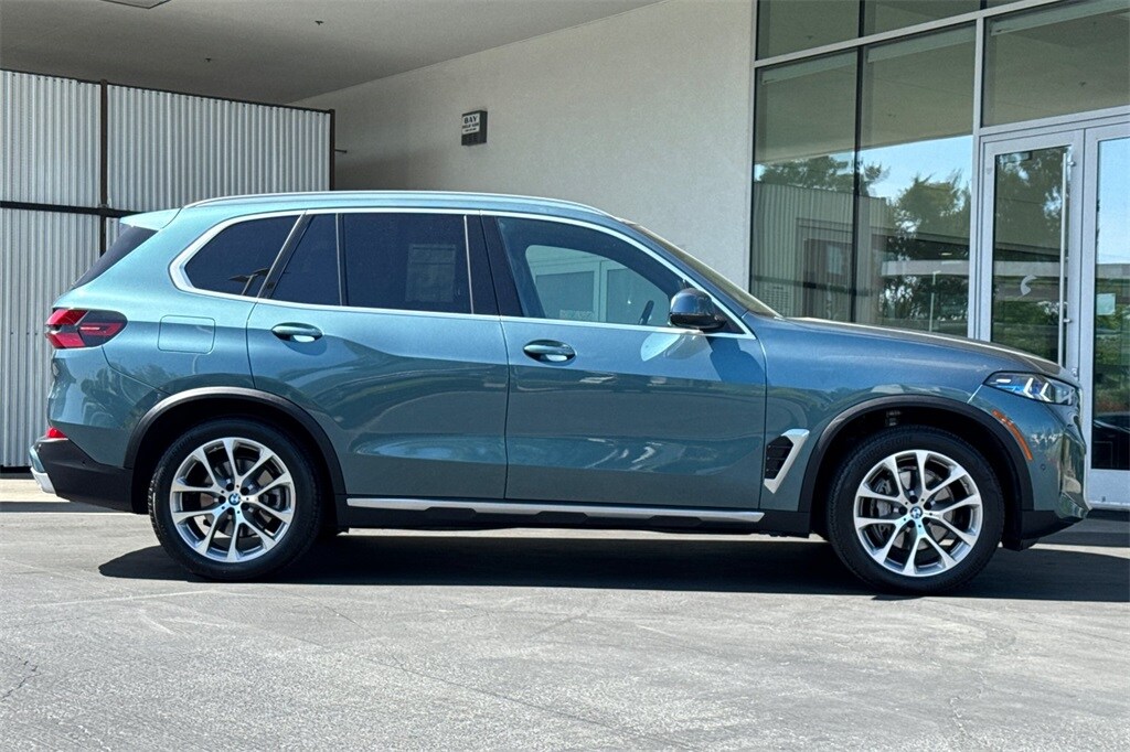 2024 Bmw X5 xDrive40i photo 3